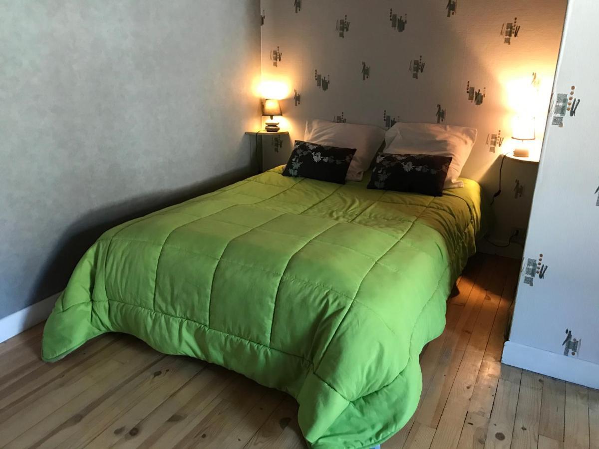 Gite Chez Regine Marcenat  Exterior photo